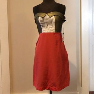 Cocktail dress ruffle
